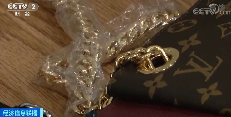 很少有假货的名牌包 (你代购的名牌包可能是真的吗)