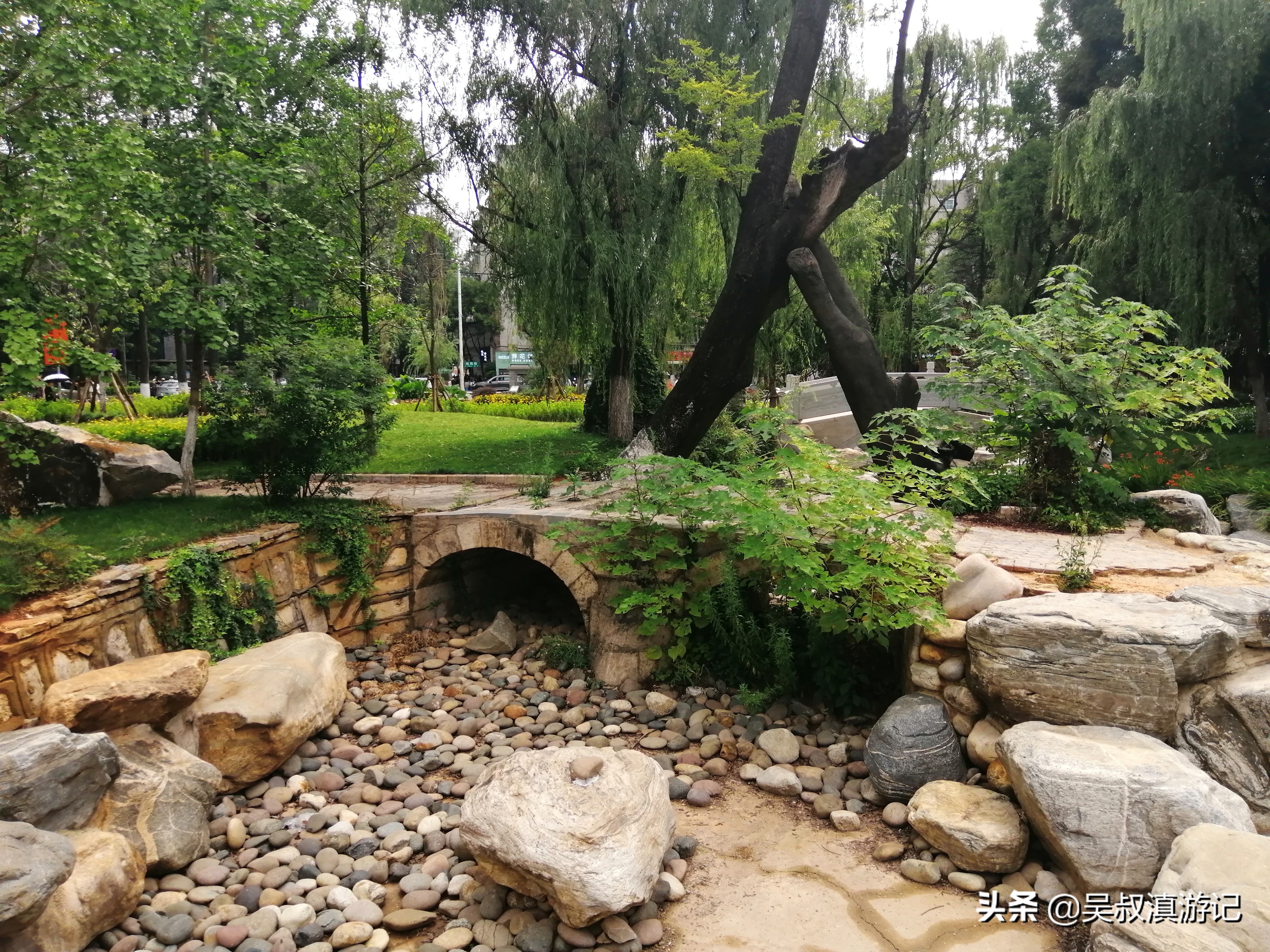 昆明明城墙历史,探寻昆明古城的历史和文化