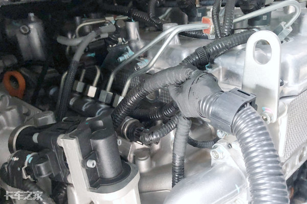 江西五十铃发布翼放轻卡新品,江西五十铃推出首款翼放es轻卡