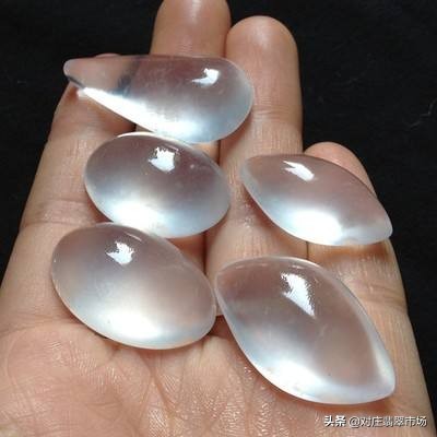 揭开缅甸翡翠交易的阴暗面,真实的缅甸翡翠