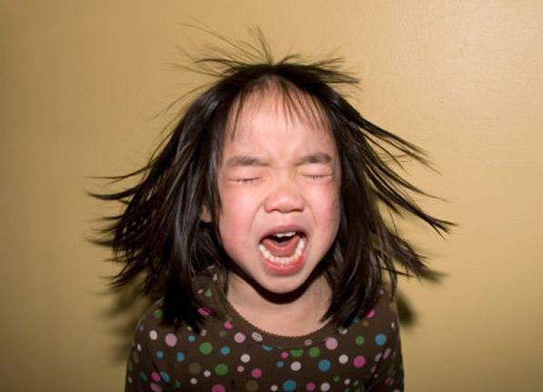 孩子性格倔强固执该怎么去引导,孩子倔强任性该怎么管教