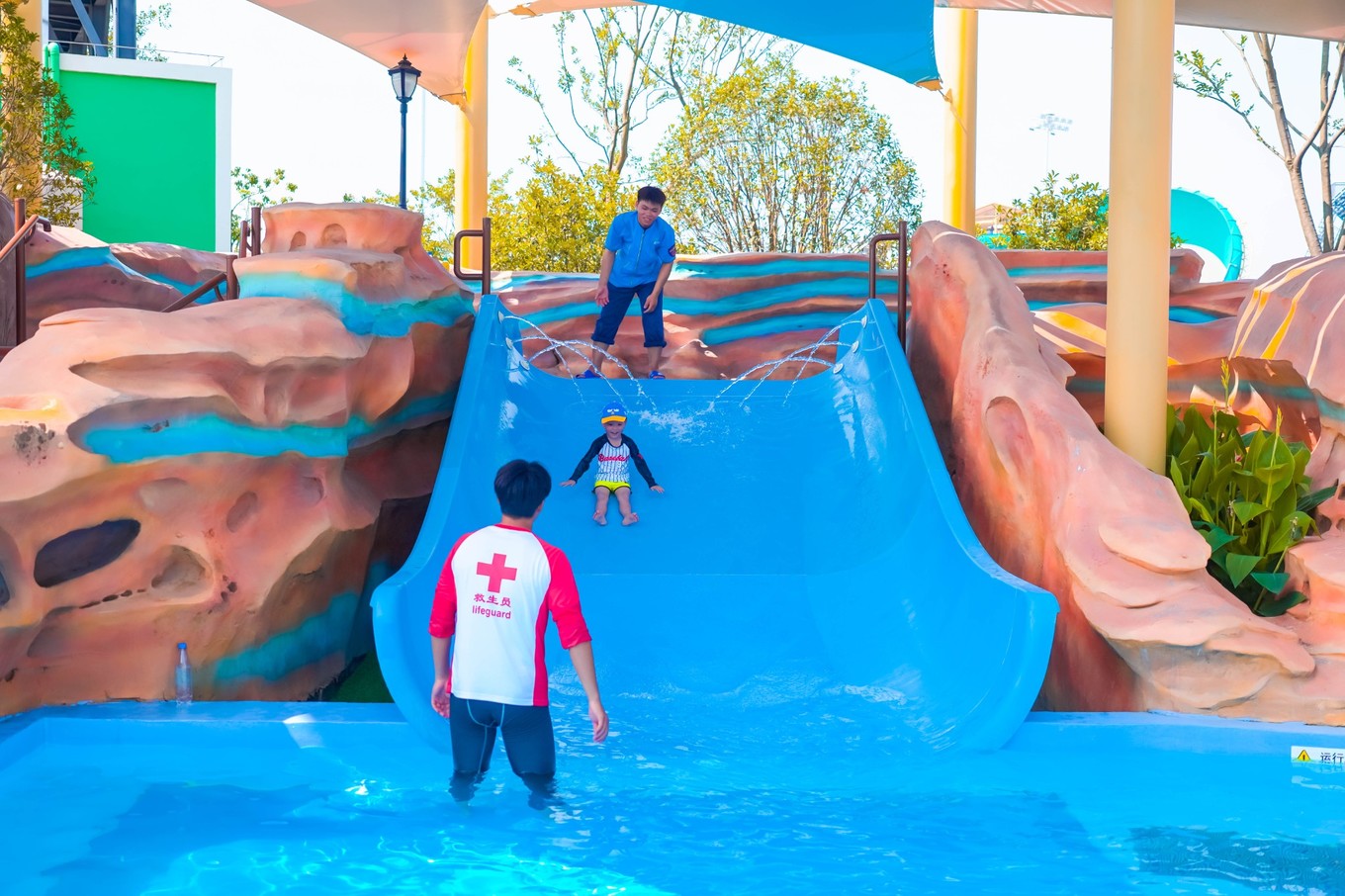亲子玩水旅游地方推荐,夏日玩水胜地亲子游