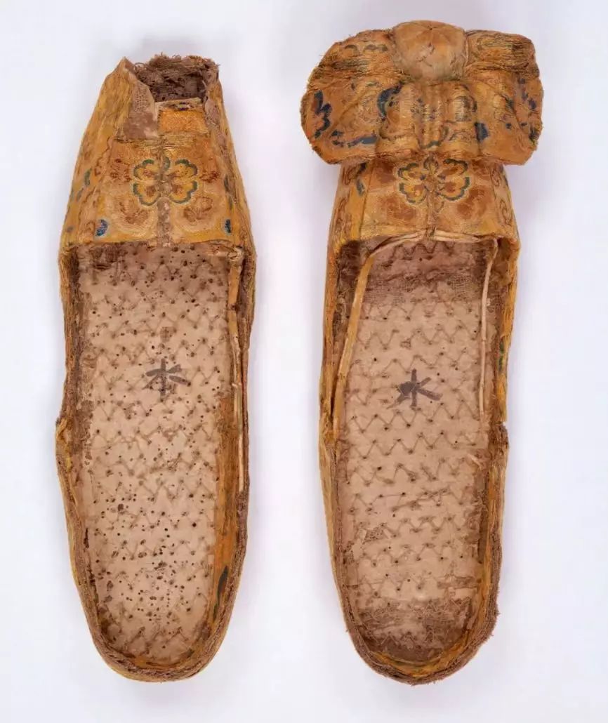 正仓院都是盛唐*物文**?事实是,95%是日本制