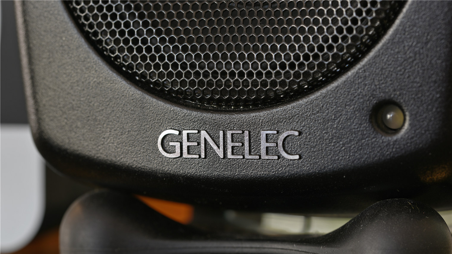 g-one闊崇 (鐪熷姏g one 闊崇)