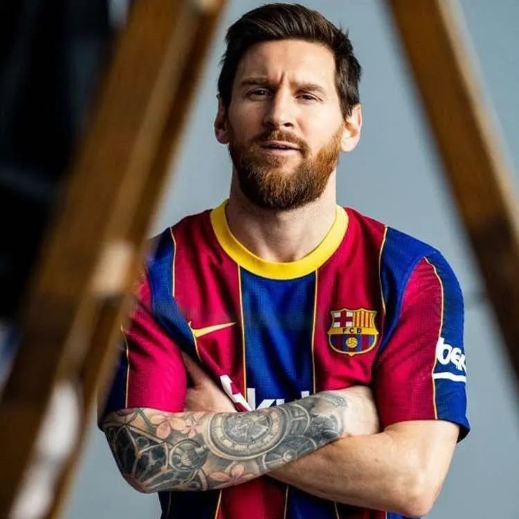 巴萨上赛季亏损额,巴萨亏损交易