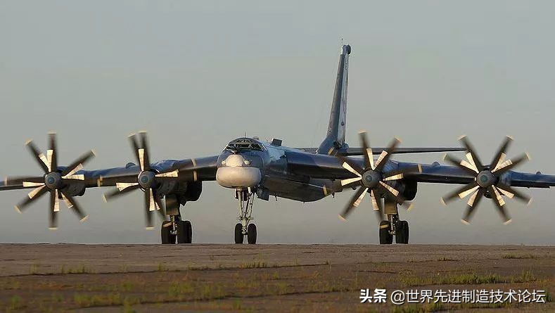 双发飞机的螺旋桨是一个方向转吗,螺旋桨飞机原理图解图文