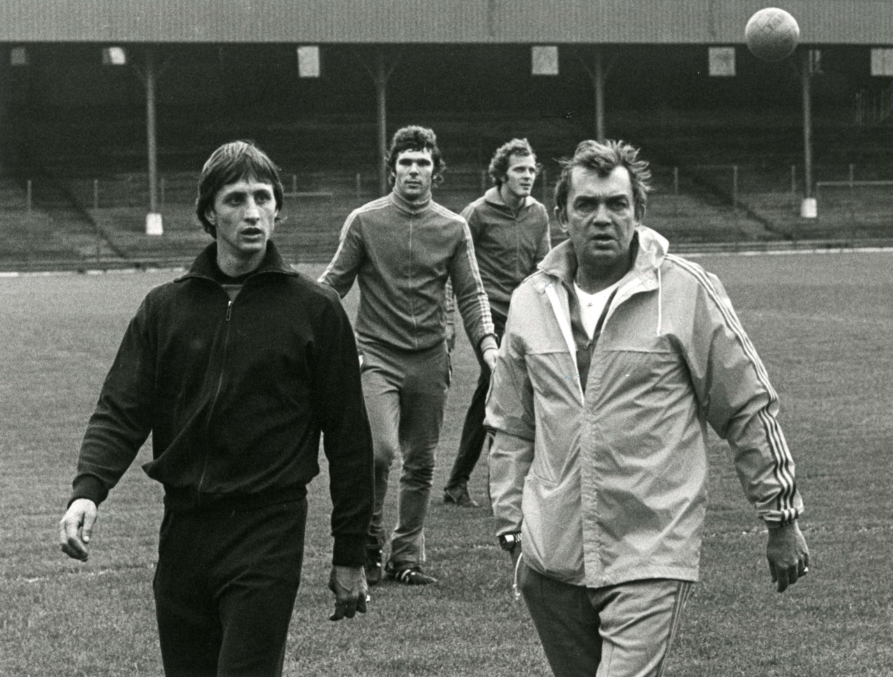 荷兰名宿世界杯,荷兰高光克鲁伊夫