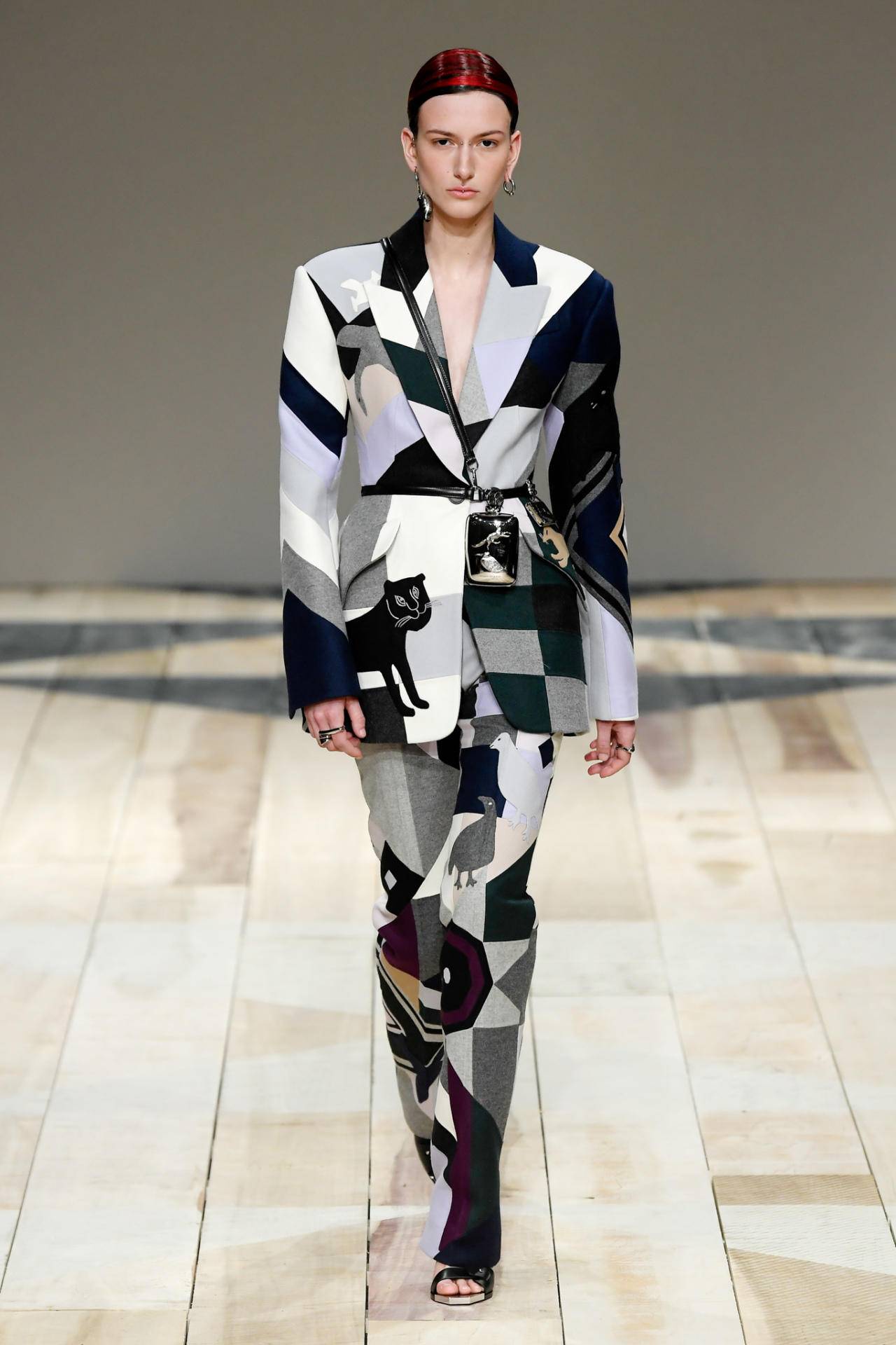 chanel早春秀,chanel2021成衣展