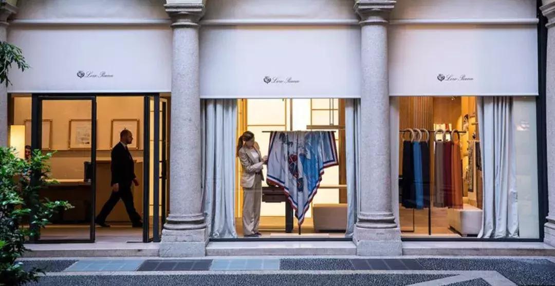 一件针织衫要六位数?能穿它的人不仅真壕还低调!