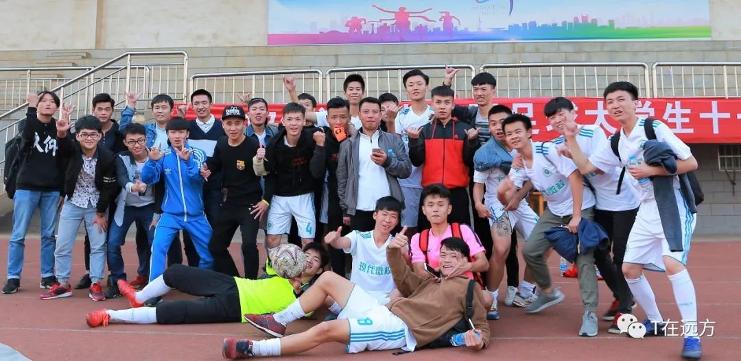 总有一瞬间让人热泪盈眶,总有一刻让你热泪盈眶