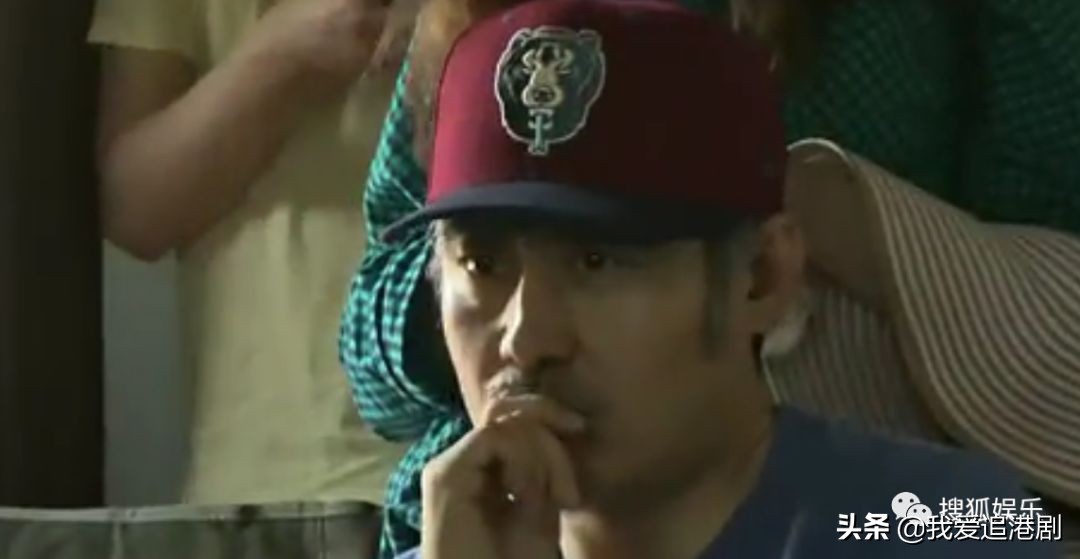 赵薇向男友人索吻,赵薇遭猴子索吻