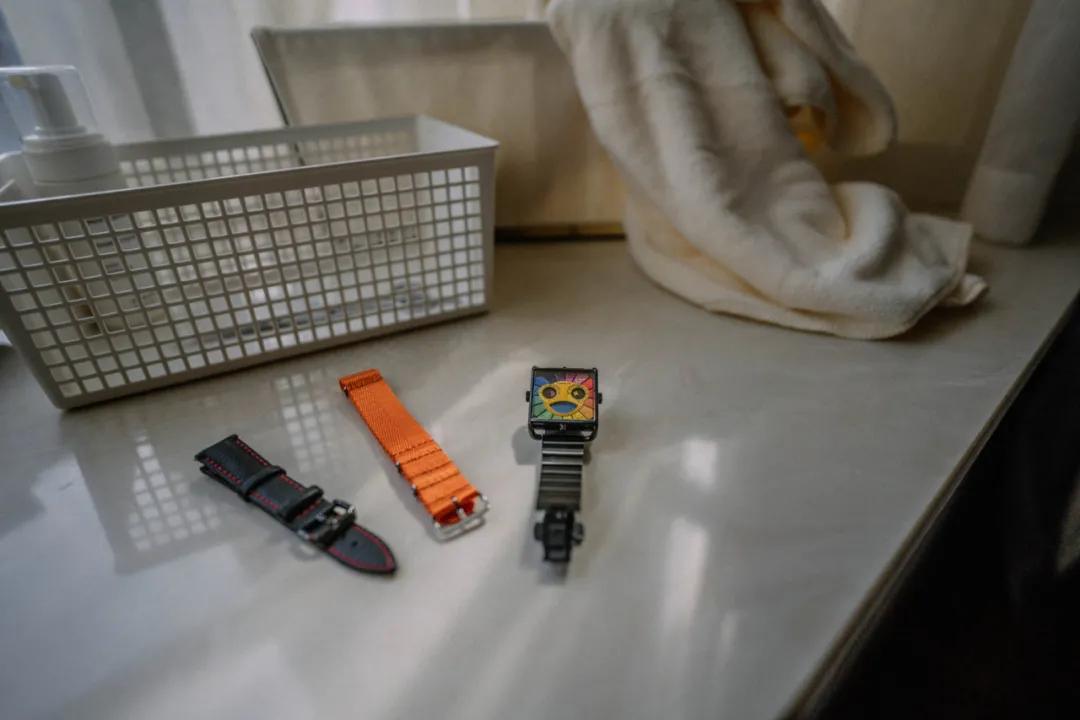 夏日的浪漫洗衣液香味持久留香,真丝护色洗衣液桑蚕丝专用