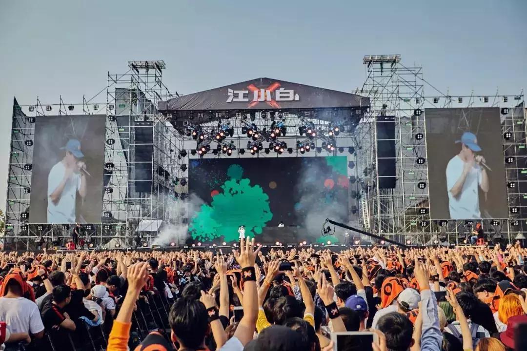 从“圈层”到“文化”的突围，江小白YOLO靠的是什么？