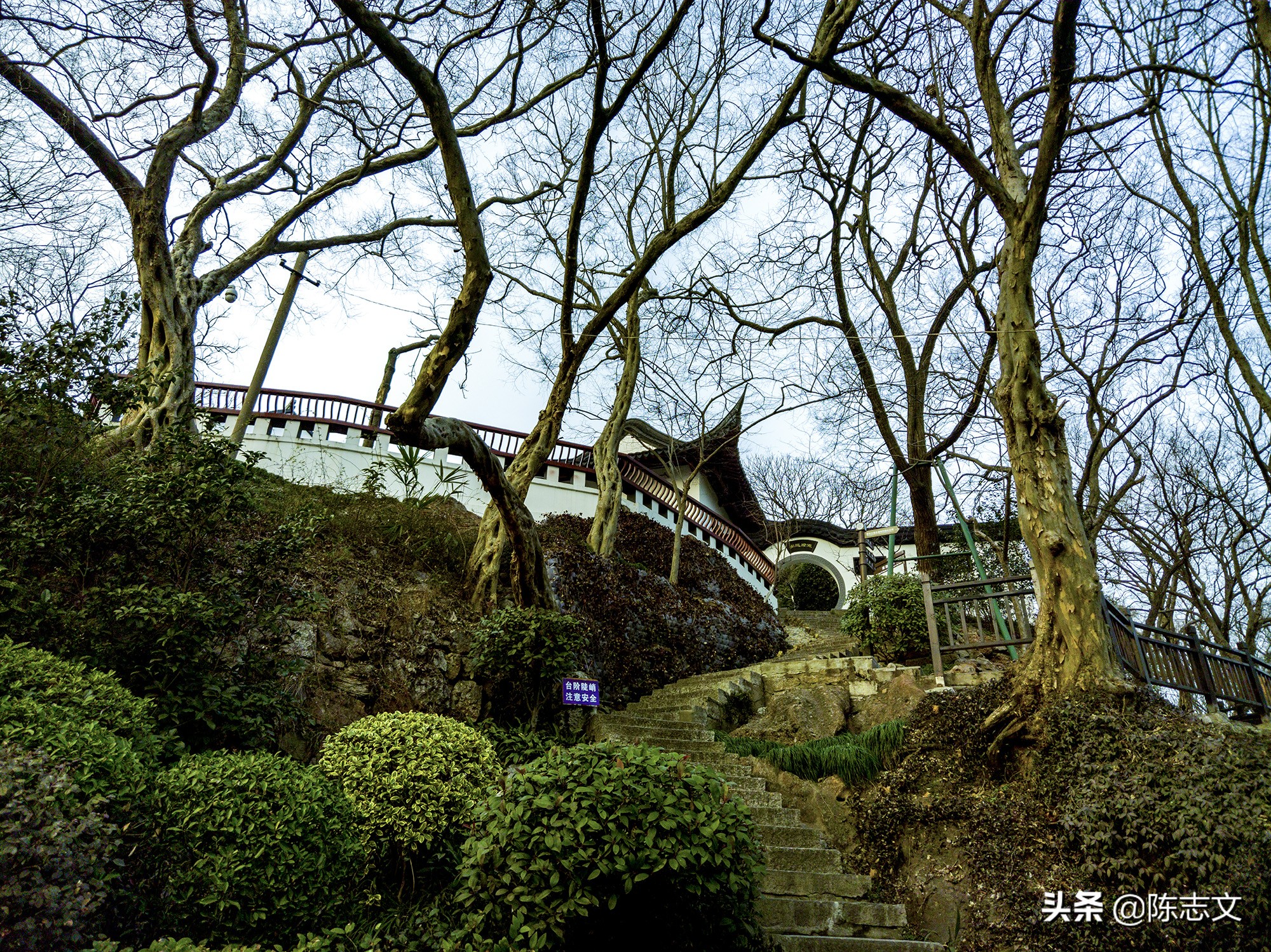 燕子矶位置最好的在哪里,南京燕子矶附近有什么好玩的地方