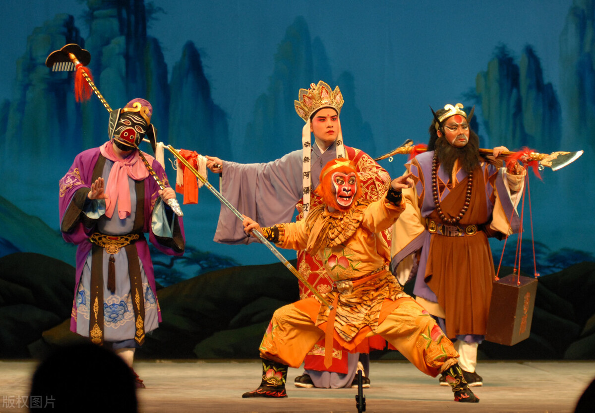 小学六年级作文二单元写作品梗概,六年级下册第二单元作文梗概范文