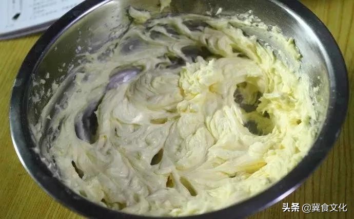 两个鸡蛋一碗面粉教你做香酥饼干,自制入门级饼干