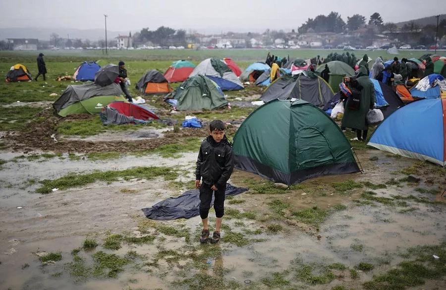 女人沦为*奴性**，男人被活埋：和平的不是这个时代，而是国家！