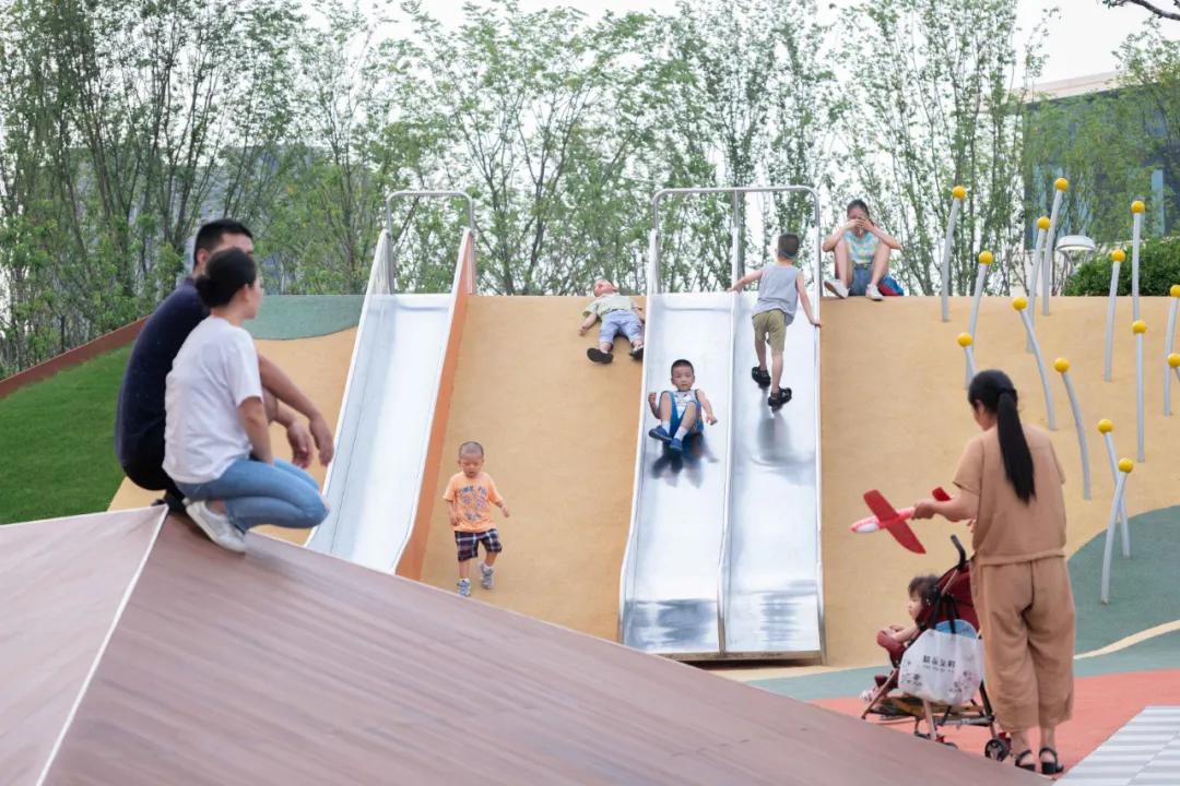 绗涗笢鑷诲搧,绗涗笢鑷诲搧浜戞箹鍗侀噷