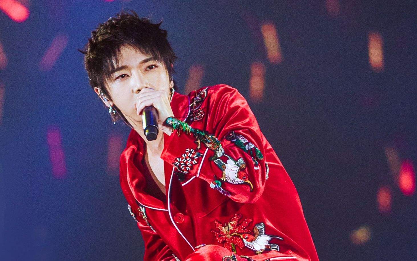 一人撑起半边天华晨宇,一人撑起半边歌坛