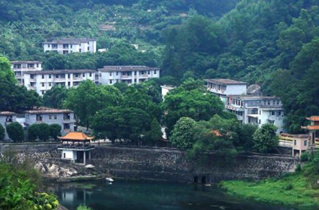 骞垮窞甯傞潰绉灏戝钩鏂瑰叕閲屽拰浜哄彛,骞垮窞甯傛湁澶氬皯浜哄彛澶氬皯骞虫柟鍏噷