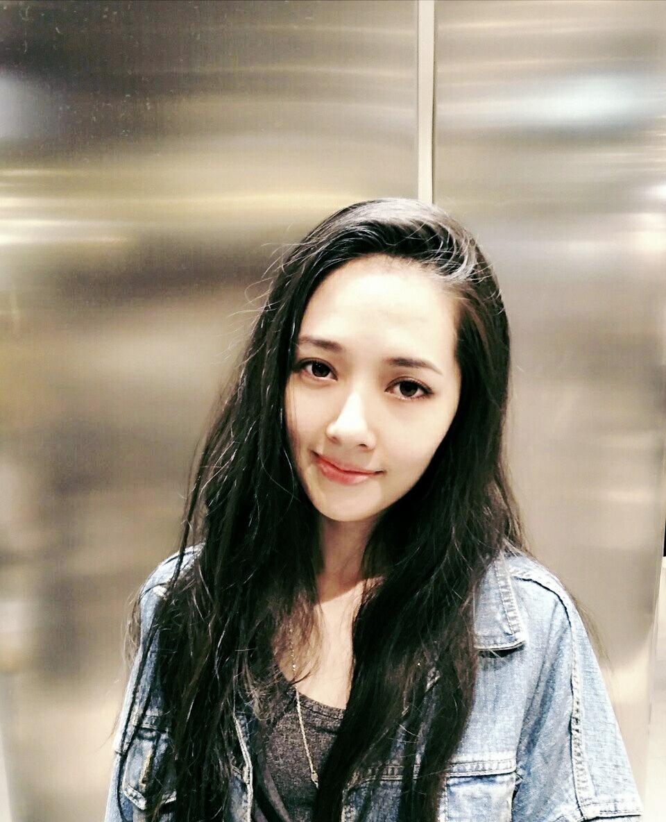 郭碧婷:家境普通的她凭什么成为香港太子妃?