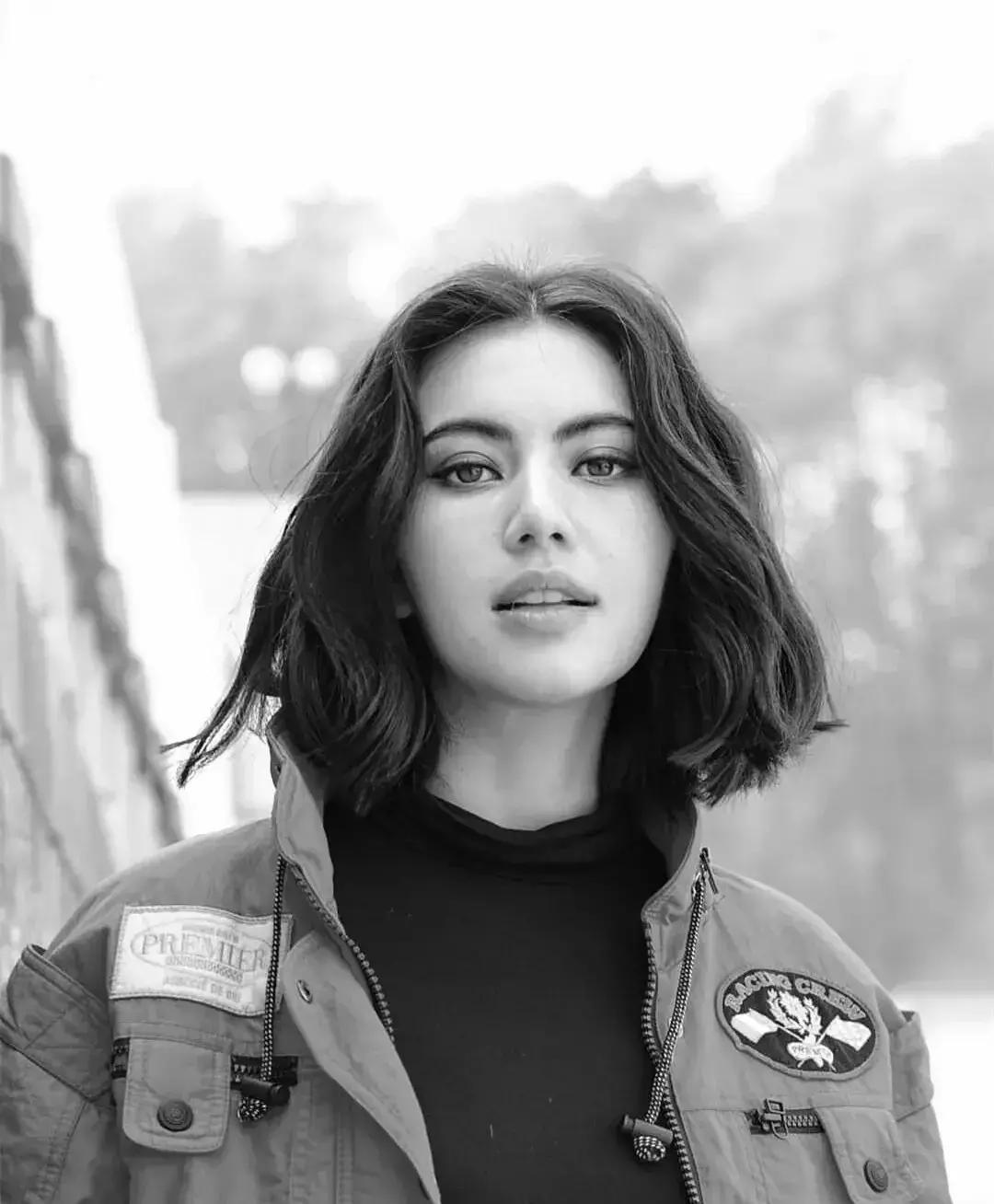 短发卷发怎么打理好看,不用打理又好看的短发