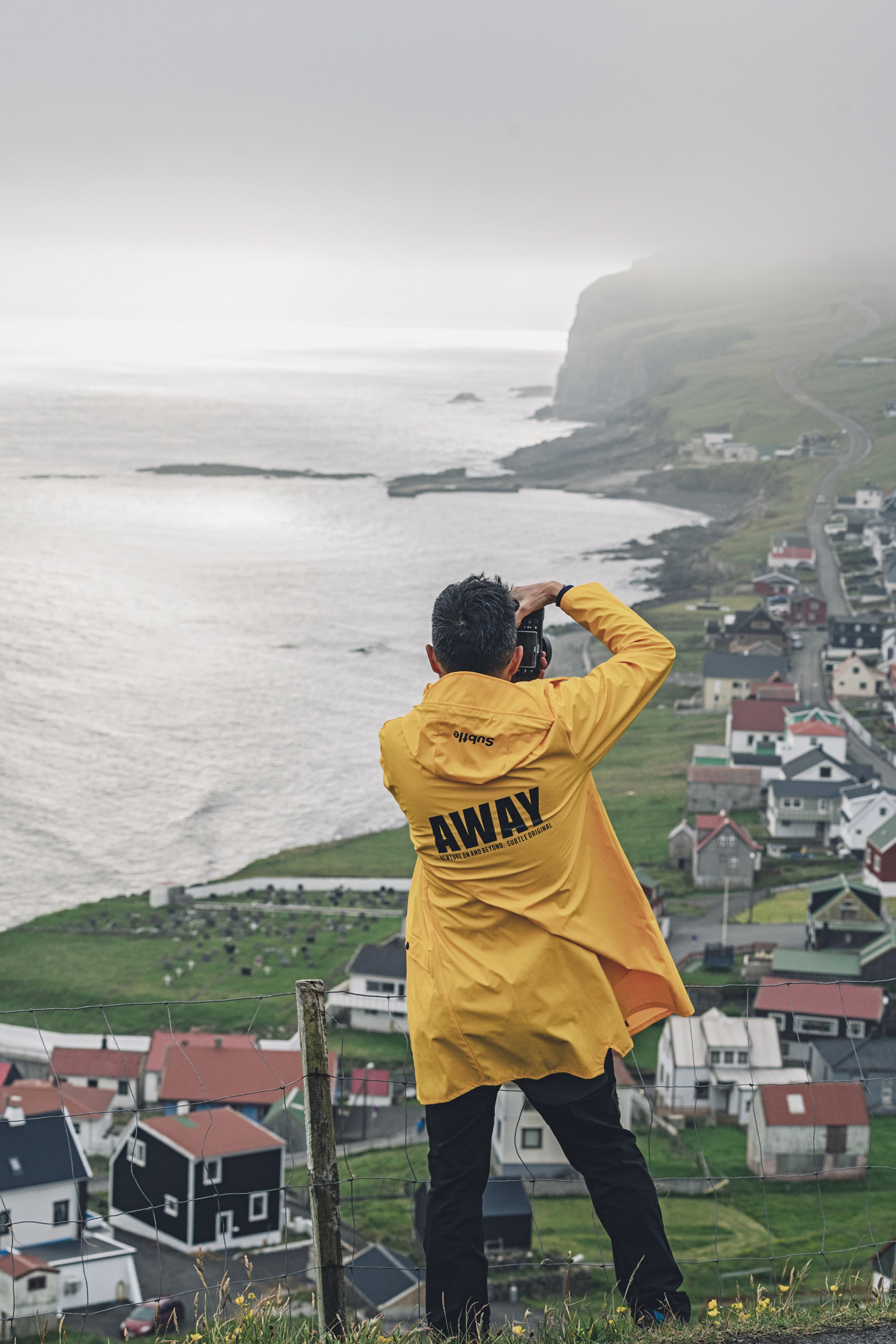 高街潮牌穿搭高级感,香港潮牌中性穿搭