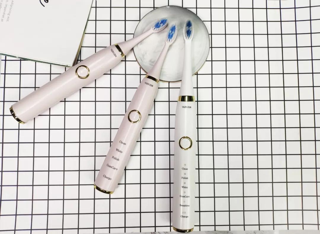 牙黄最有效变白方法,女性牙黄最有效的方法