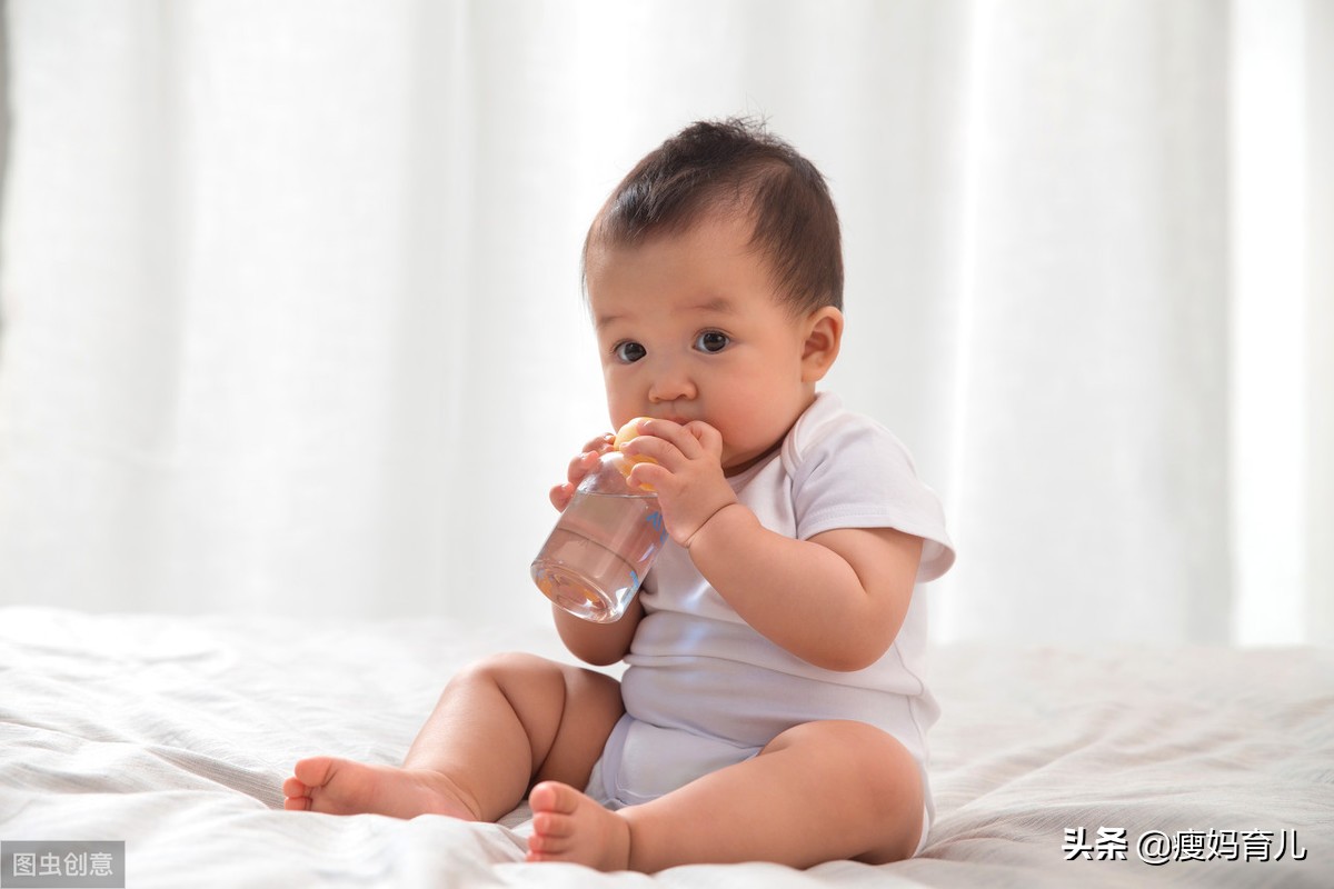 11个月宝宝发烧手脚冰凉浑身滚烫,宝宝发烧身上滚烫脚冰凉怎么回事