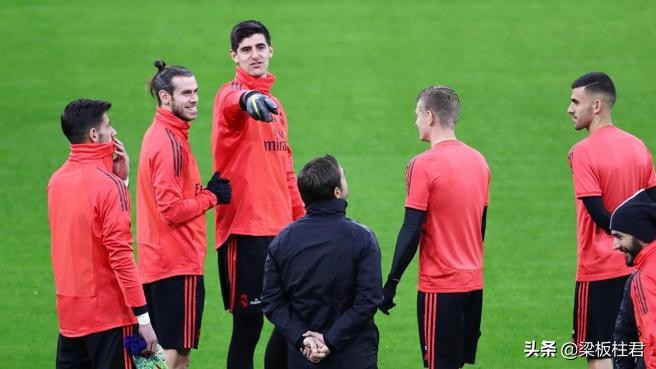 欧冠史上十大逆转集锦,欧冠史上十大逆转视频