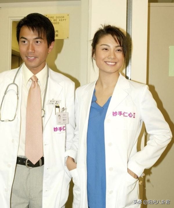 6位吃恋情“红利”的男星，恩爱时春风得意，分手后事业明显下滑