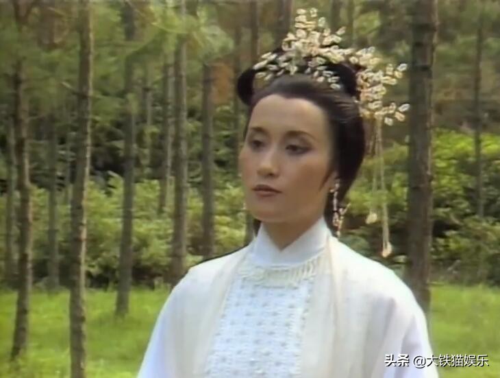 9版“瑛姑”颜值对比：谁对得起周伯通挖墙脚，谁美貌不够演技凑