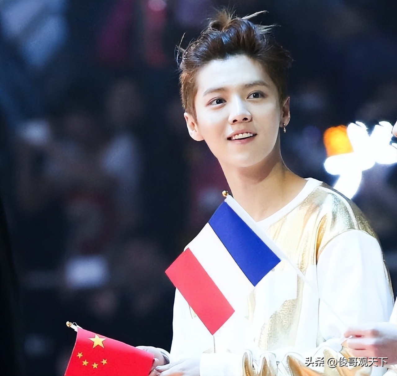 鹿晗长发丸子头上热搜,鹿晗长发造型ins