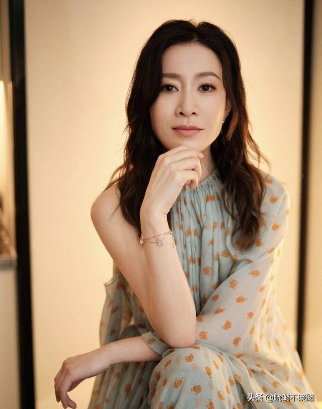 长相土气怎么改善蒜头鼻,鼻子塌是鼻骨缺失么