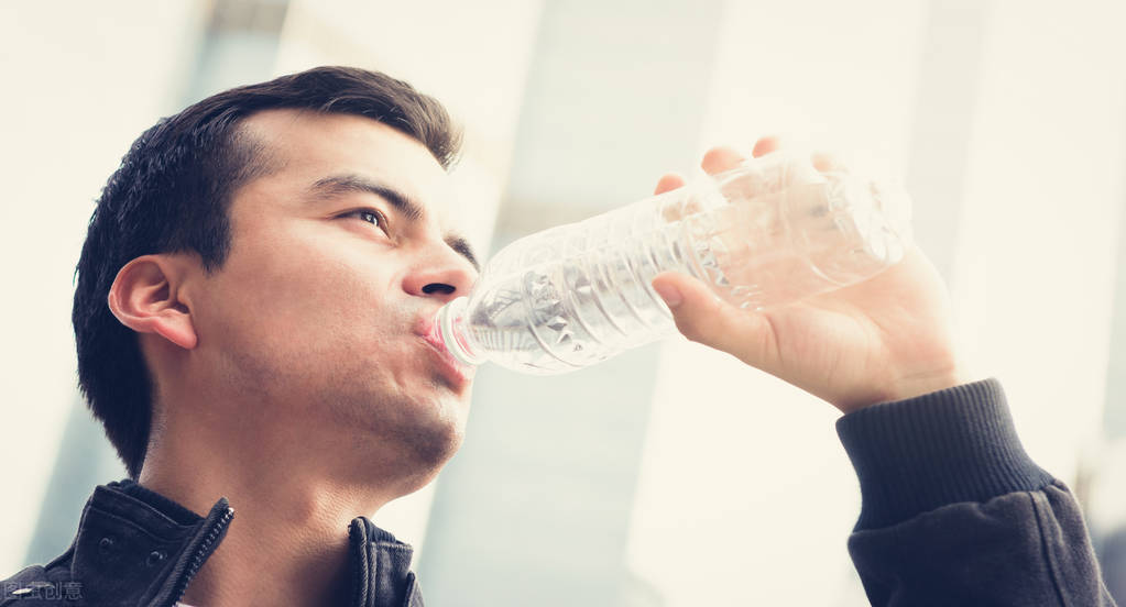 服用左氧氟沙星忌口吗,服用左氧氟沙星需要忌口吗