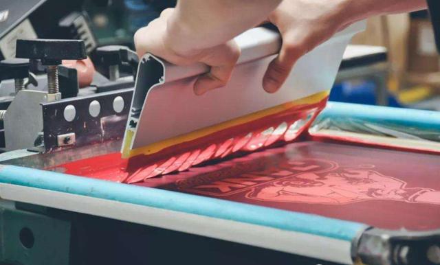 图案怎么印到布料上,印花图案怎么印下来