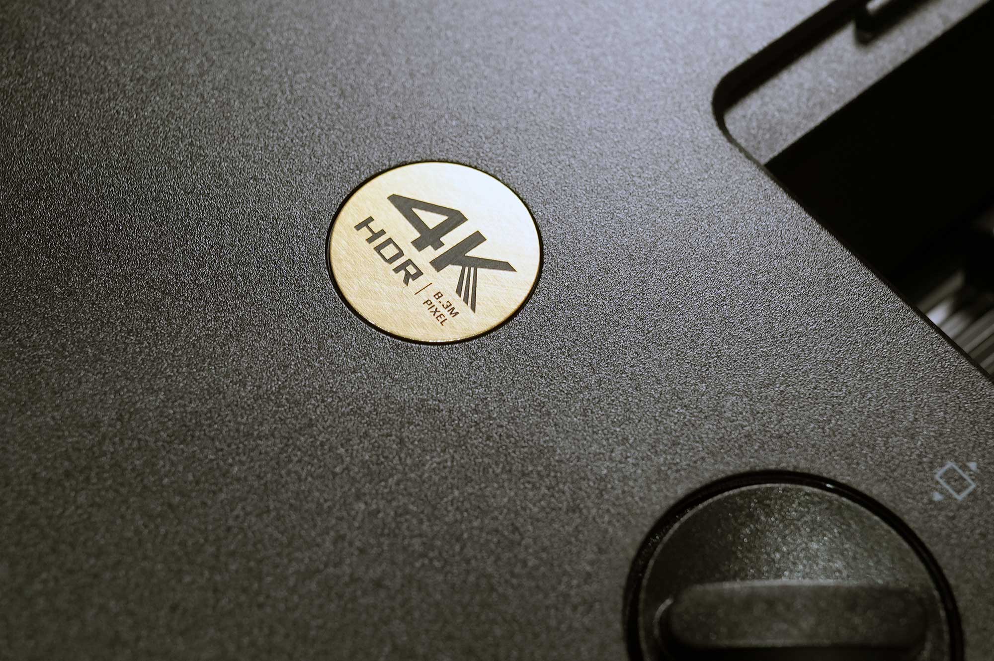 爱普生tz3000和明基4550,同价位投影仪和显示器