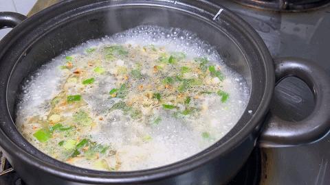 一把粉丝两个鸡蛋,鸡蛋柿子土豆粉丝汤