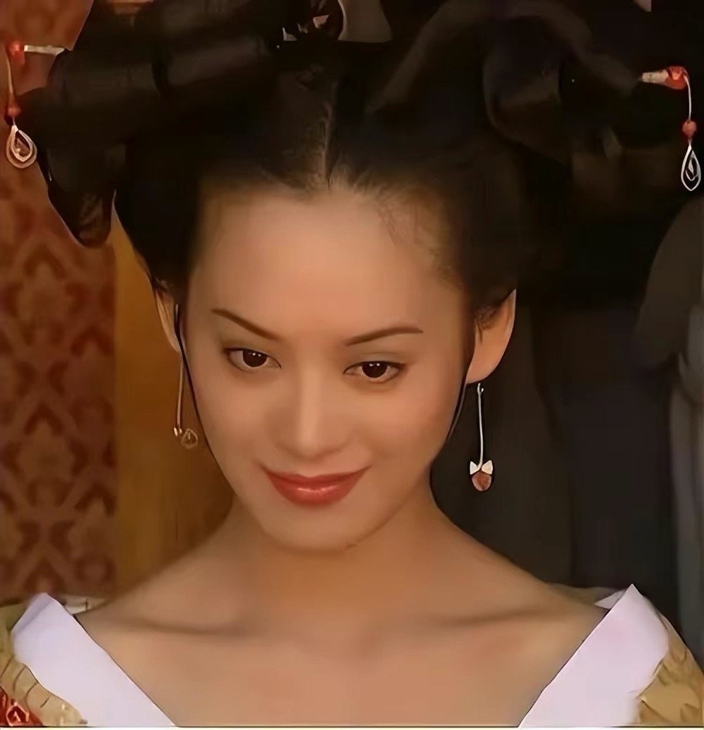 明明是同一个人，换部剧里却像变了个人，这3位女星都被造型拖累