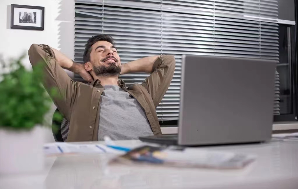 长期在电脑下如何保护眼睛,每天看电脑八个小时怎么保护眼睛