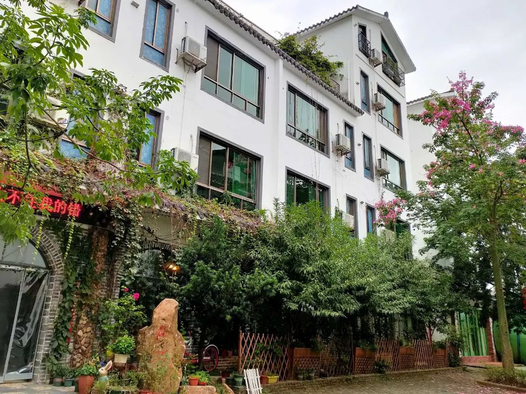 拍照好看民宿附近,拍照好看的民宿酒店