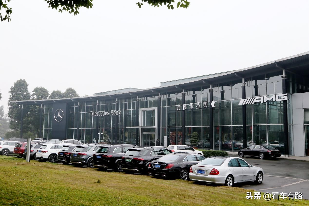 探店奔驰武侯华星锦业，奔驰EQA和EQC到底怎么样？