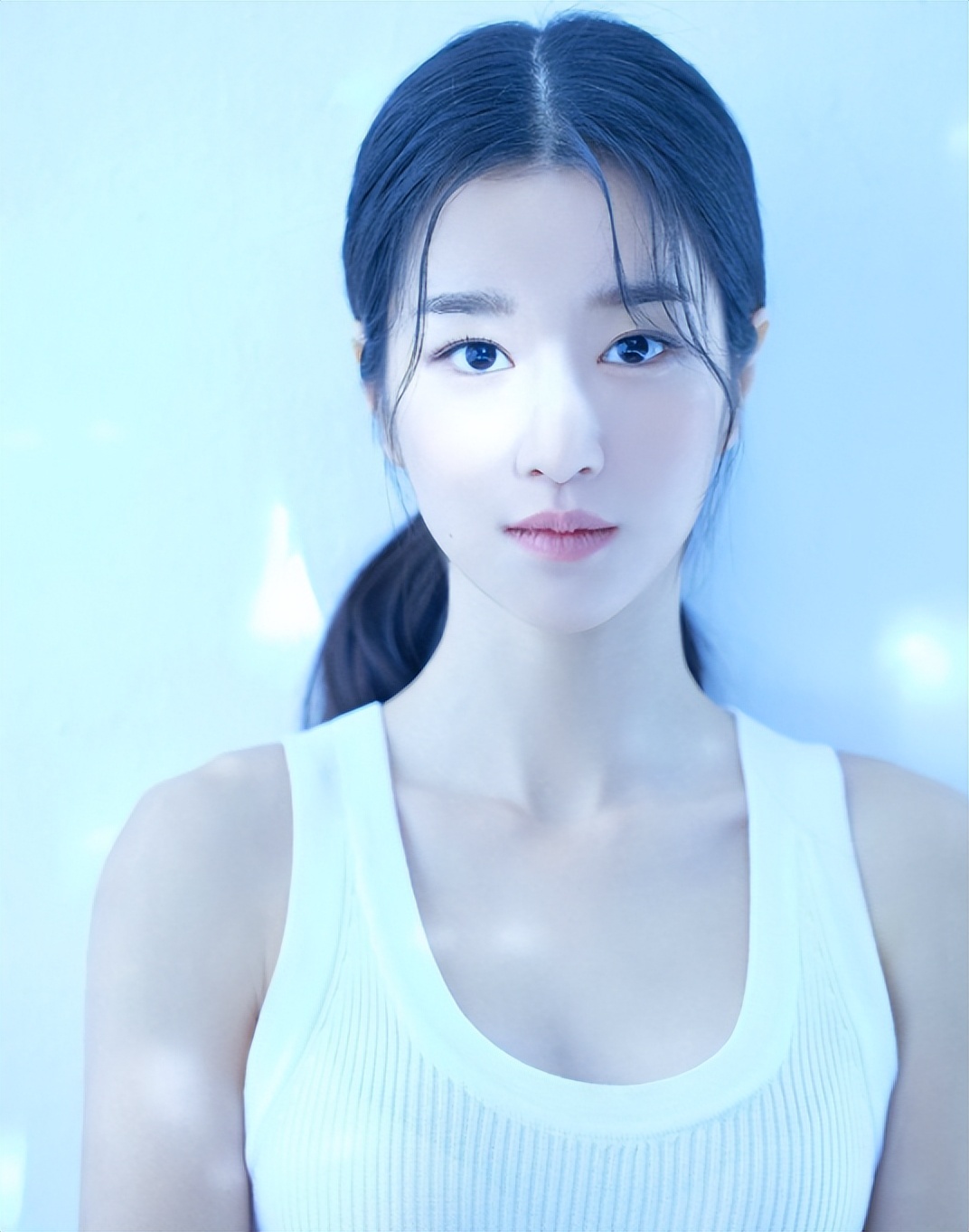 真实故事：她被曝操纵男友、学历造假等诸多争议，复出新剧惹非议