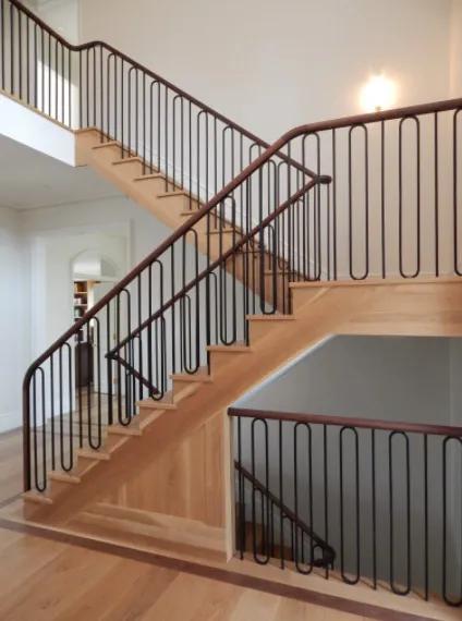 今年最流行的室内楼梯扶手,楼梯扶手好看一点的
