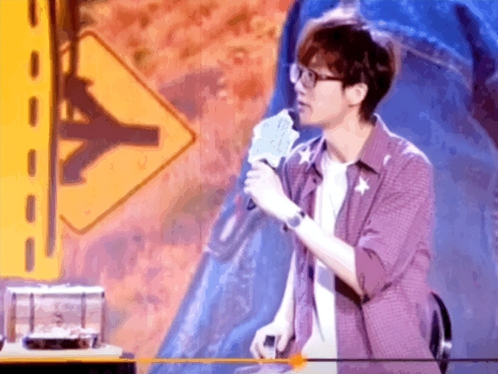 许嵩的恋情进展如何,许嵩相差几岁