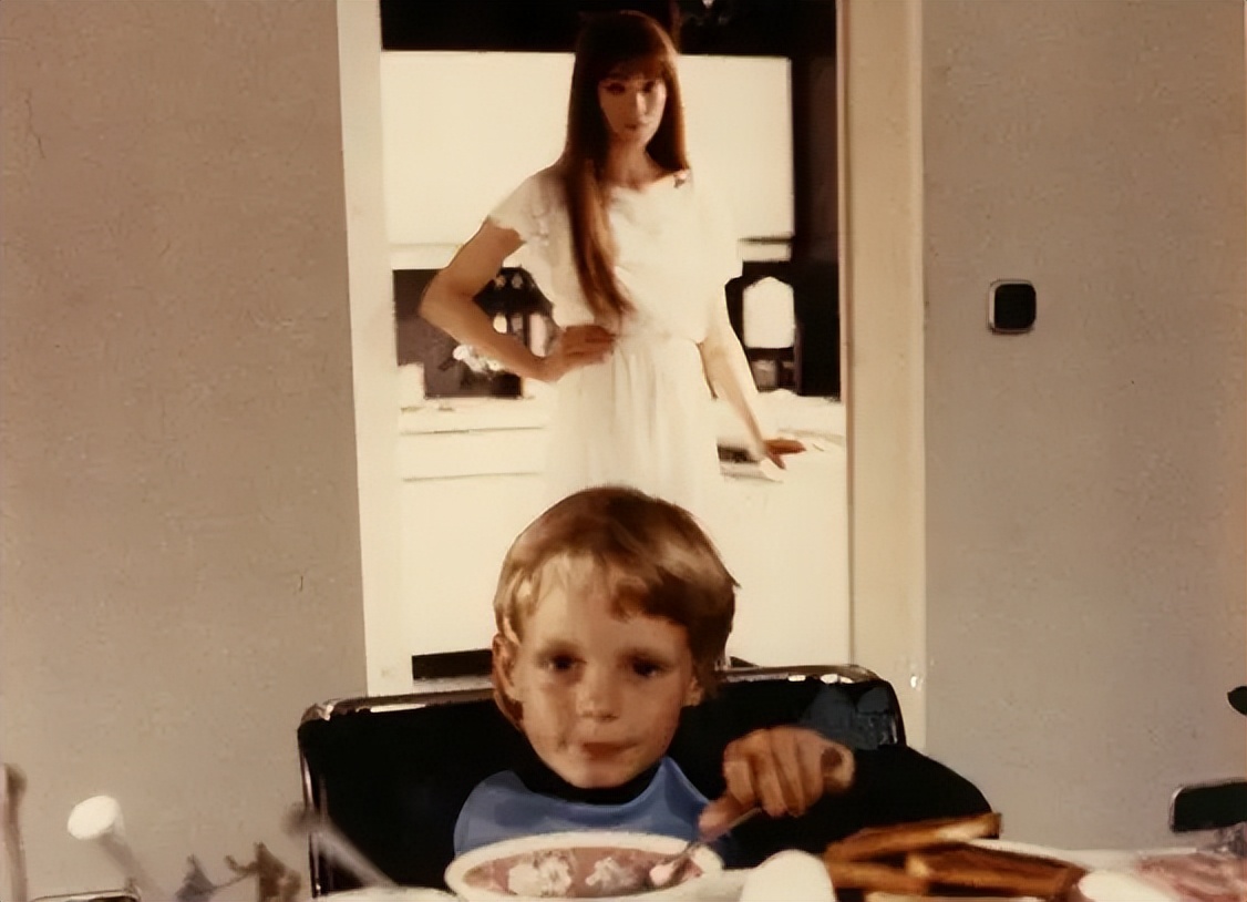 伊莎贝拉阿佳妮疯魔,阿佳妮伊莎贝尔疯魔