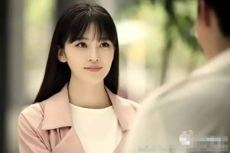 红毯假摔女王,红毯假摔