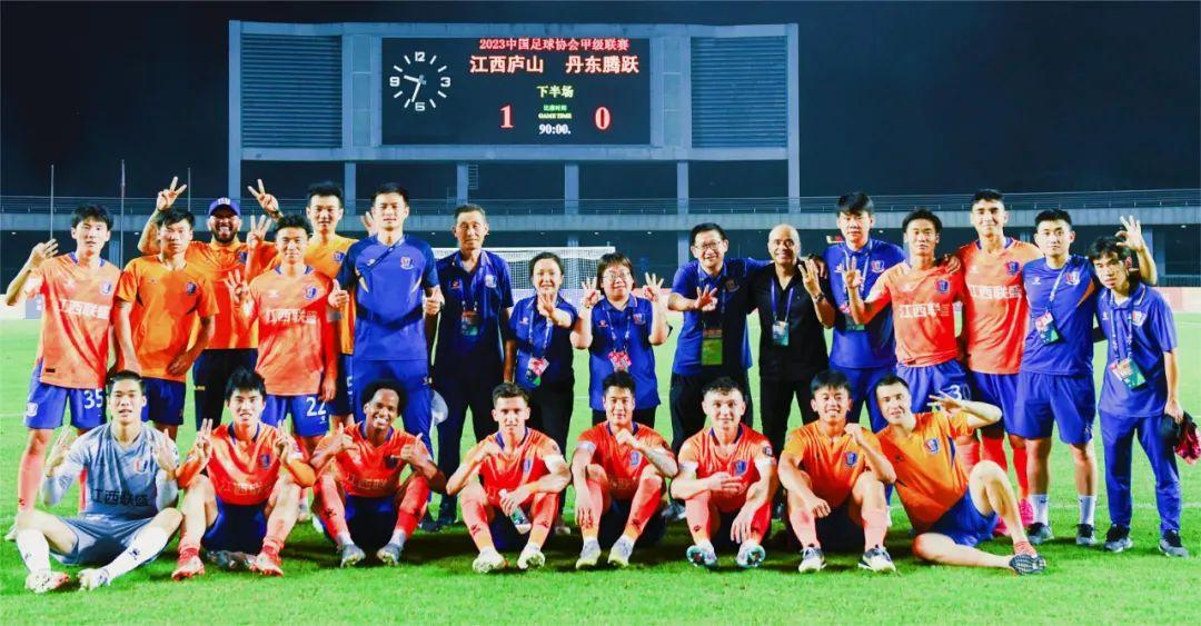 巴西名帅再回中国,巴西足球教练抵达上海