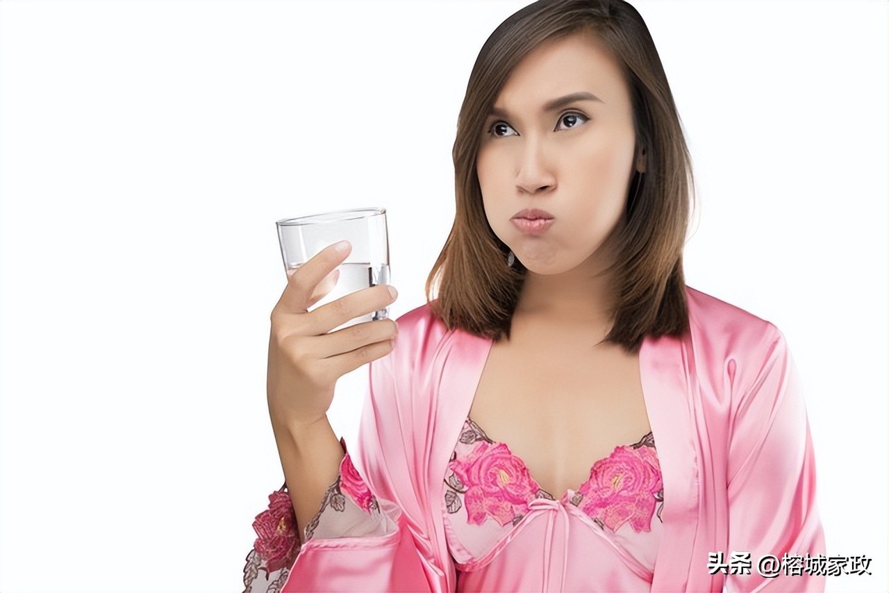 产后刷牙全过程,剖宫产后多久可以刷牙