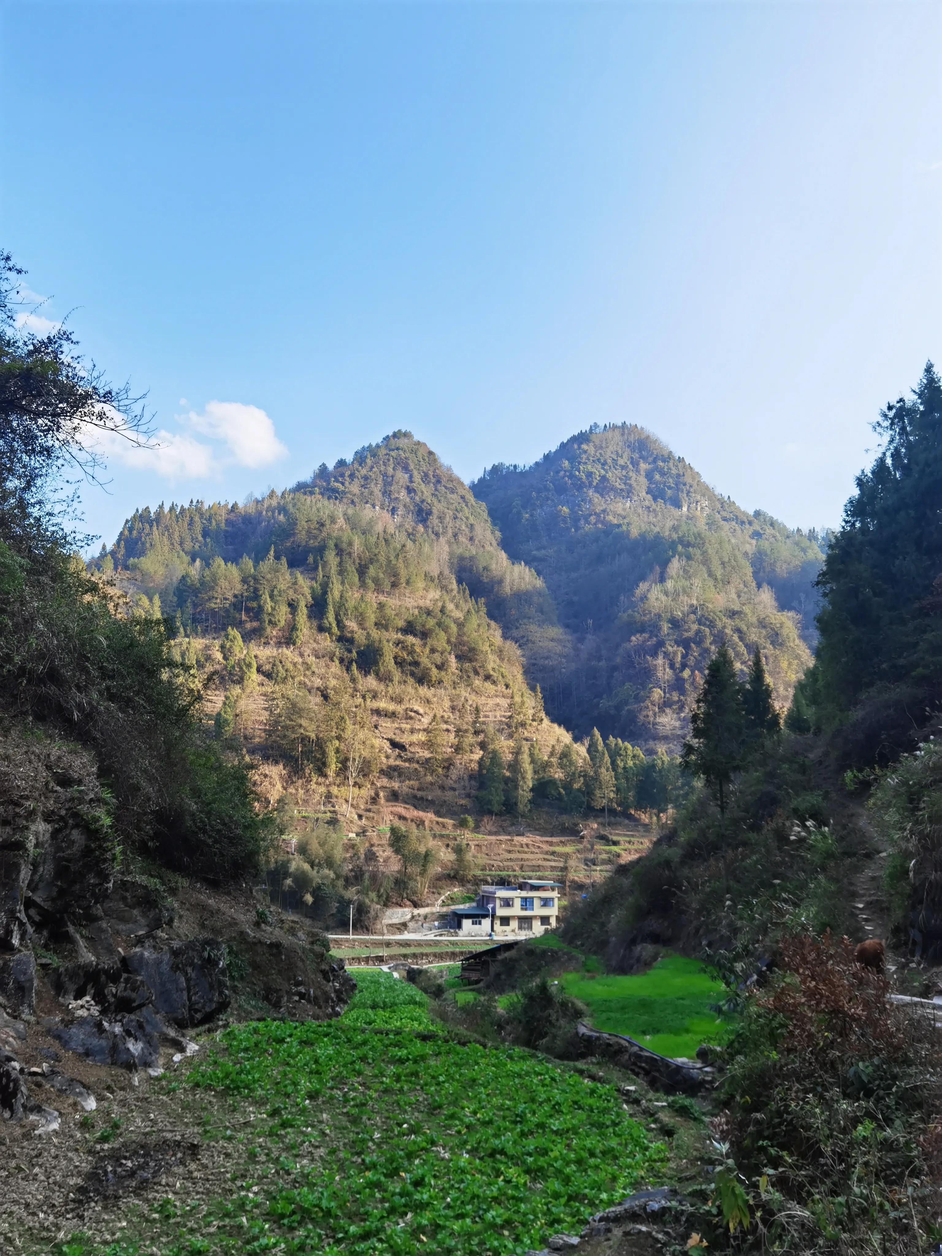 我家后面有座大山,我家后面有一座山用什么符号表示